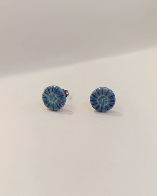 Brincos Stud - Flor do Mar Azul